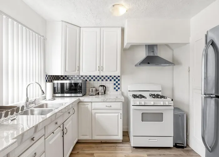 Bloomfield By Avantstay North Hollywood